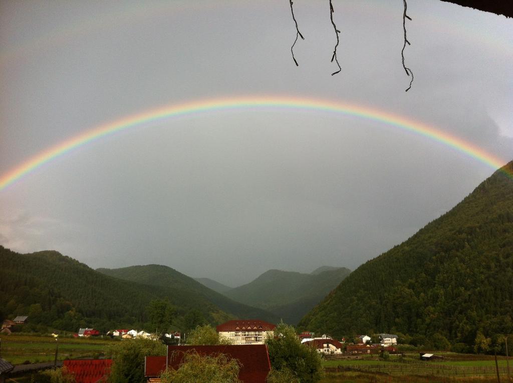 Pensiunea Grande Лепша Экстерьер фото
